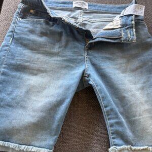 Levis Bermuda Shorts